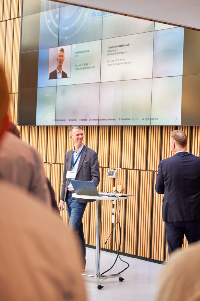 Photos and slides from 1st Mile networking event May 8th, 2026 - Image 17